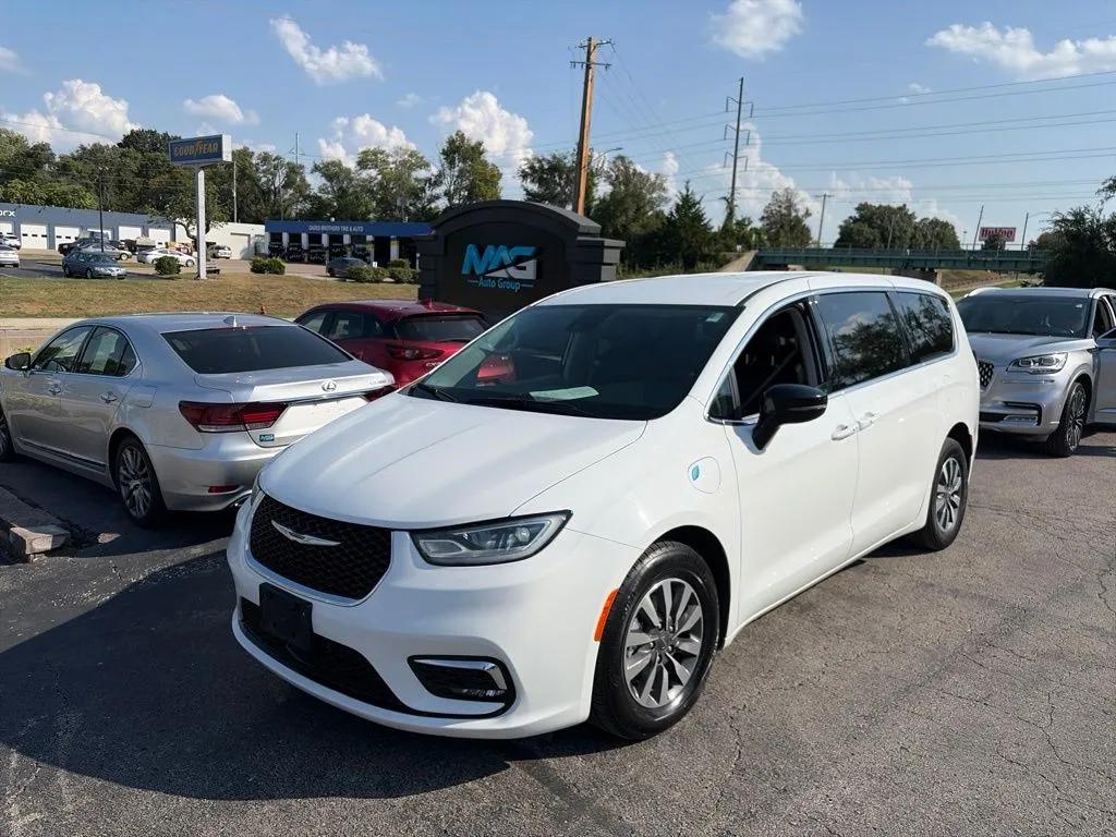 chrysler pacifica phev 2024 2C4RC1S71RR114901 image chrysler pacifica phev 2024 2C4RC1S71RR114901 image